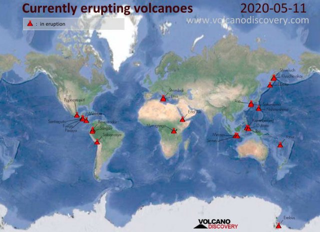 0100 Volcanoes Erupting